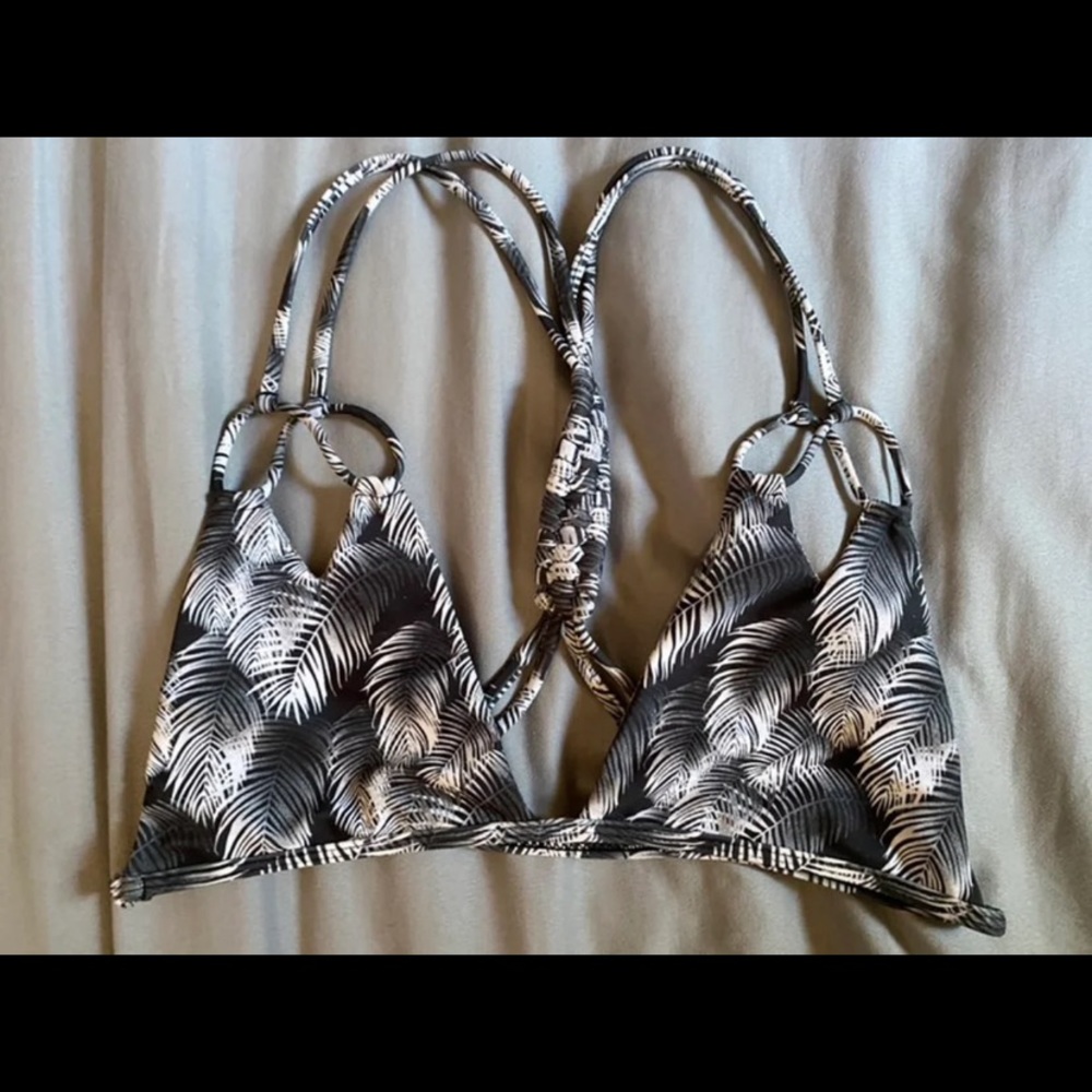 Acacia night palm TOP